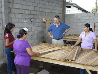 CAF apóia o fortalecimento de pequenos produtores das províncias de Esmeraldas e Pichincha