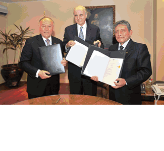 Firma de contrato de préstamo para financiamiento del Proyecto Majes Siguas- II Etapa