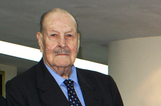 CAF president Enrique García expresses his condolences on the death of Salvador Lluch