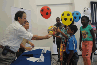  “Fútbol para el Desarrollo”, una iniciativa de CAF y Right To Play International 