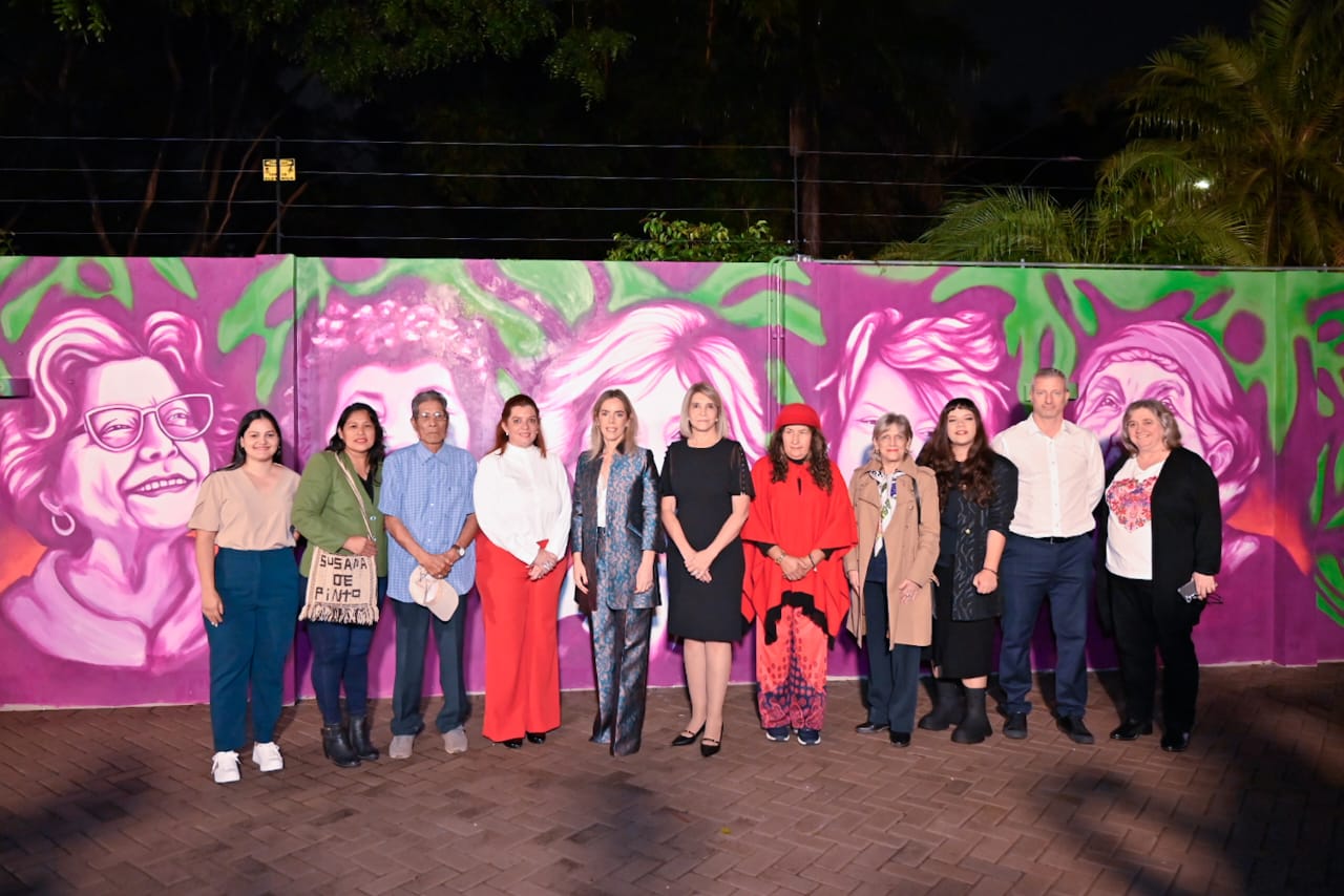 CAF inaugura el primer mural del Proyecto “Kuña Mandu’a” en Paraguay