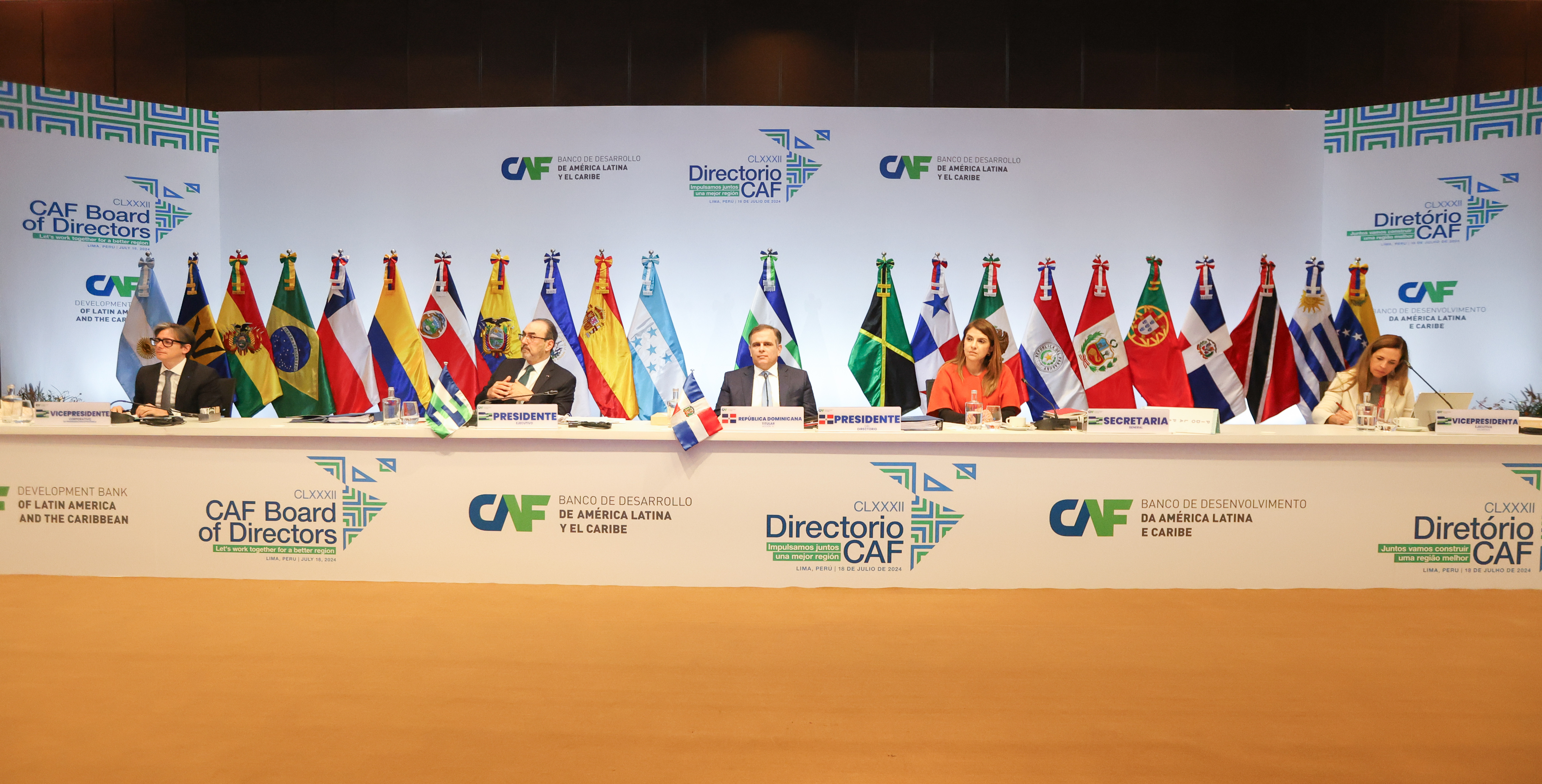 CAF allocates USD 200 million to intervene 3,370 km of roads in Peru