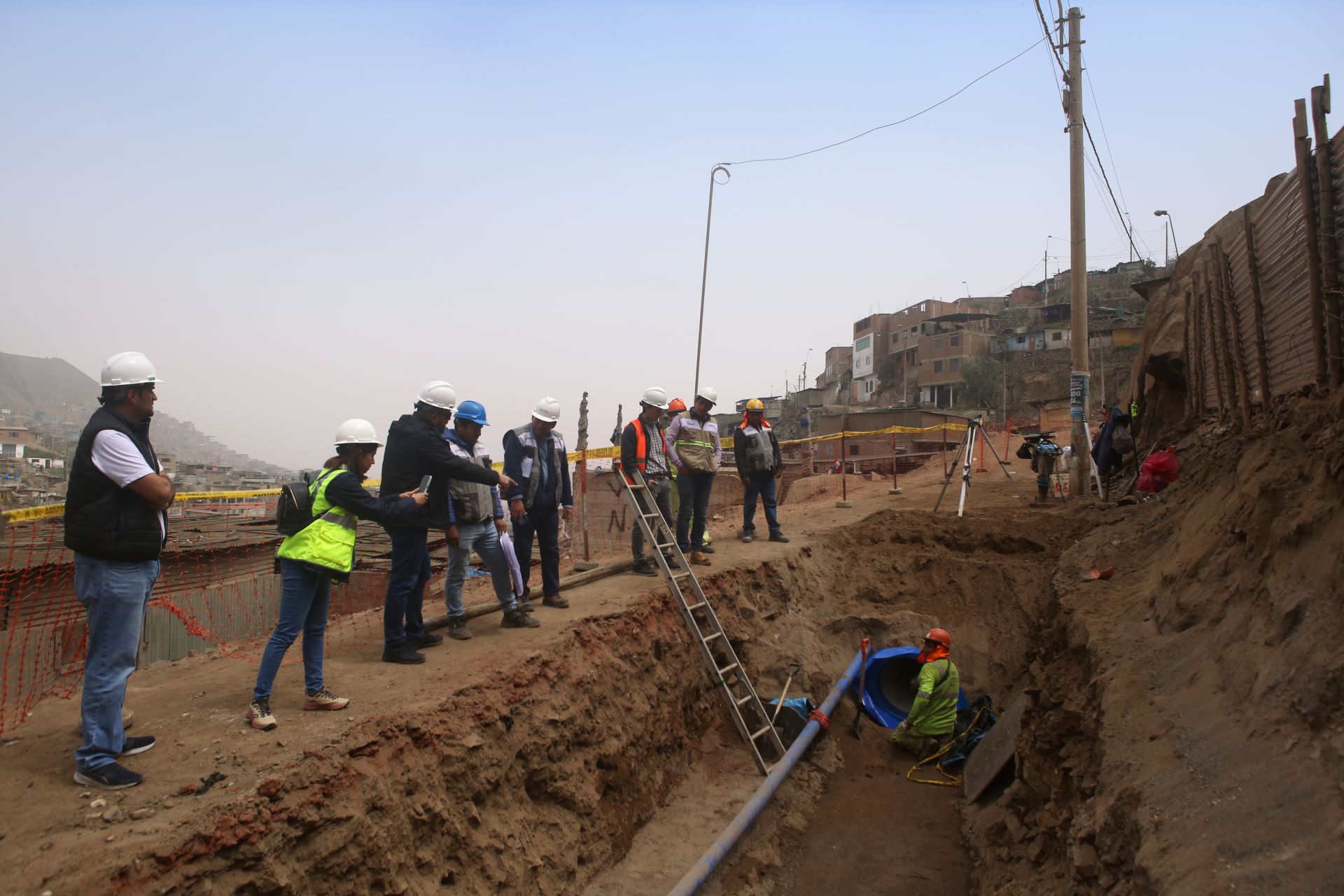 El agua que trae esperanza a los cerros de Lima