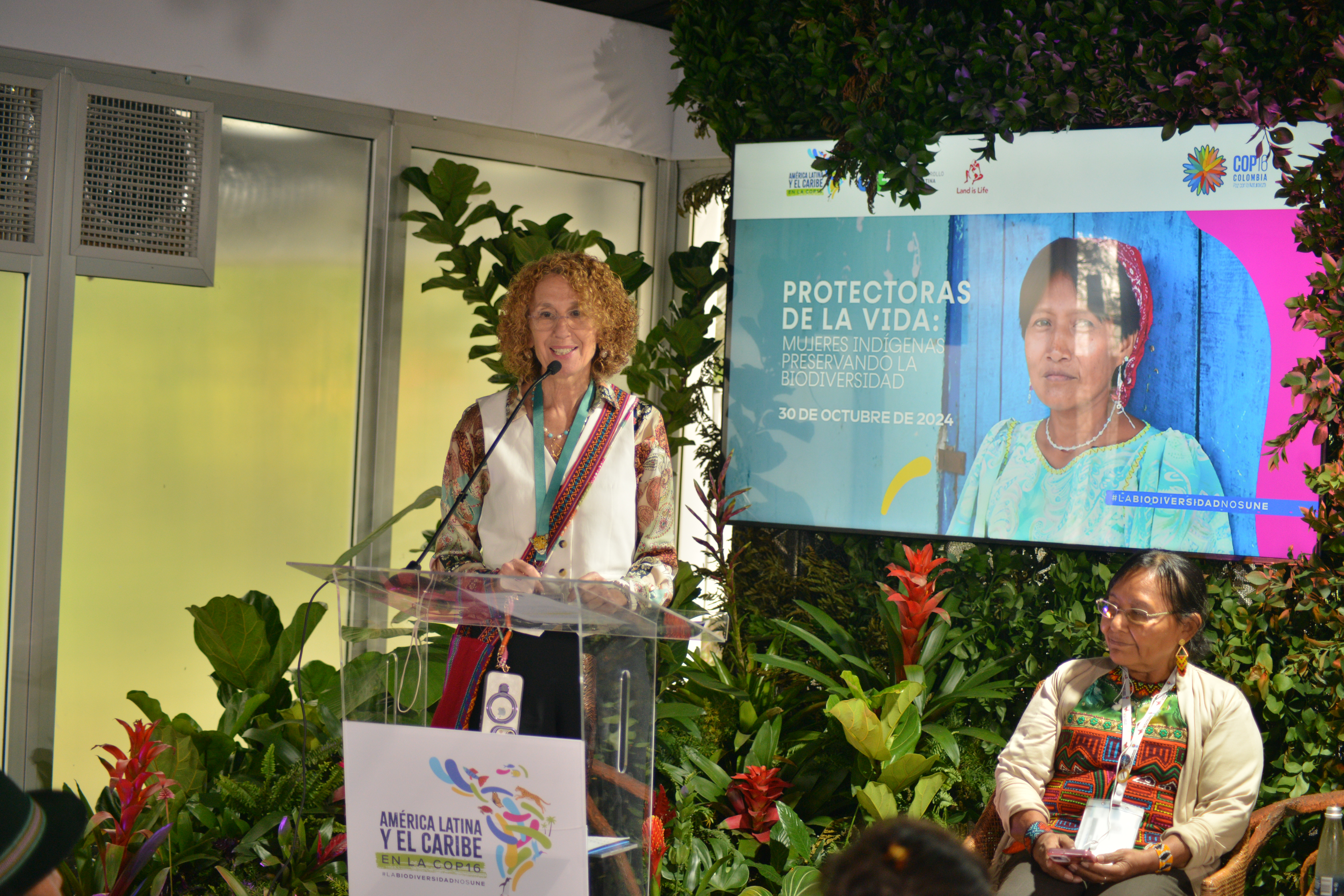 Protectoras de la vida: mujeres indígenas preservan la biodiversidad